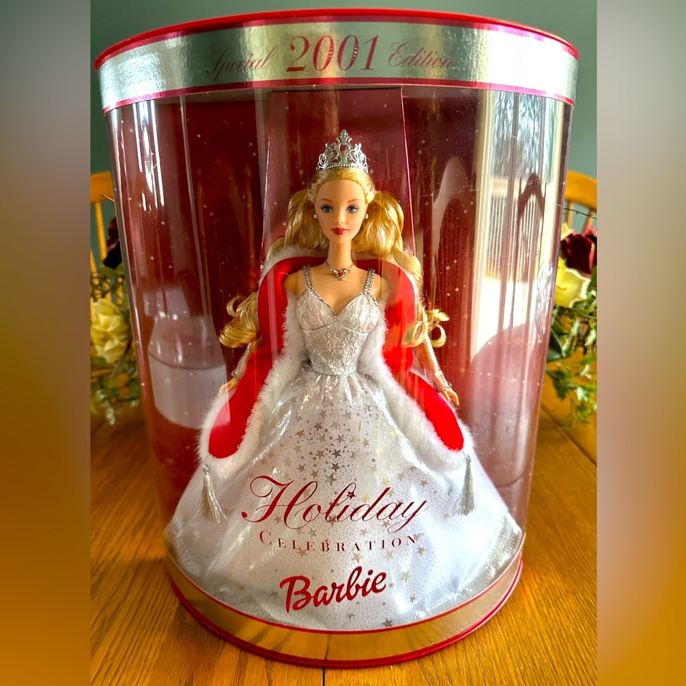 Holiday Celebration Barbie - Special Edition 2001 (new no tags)